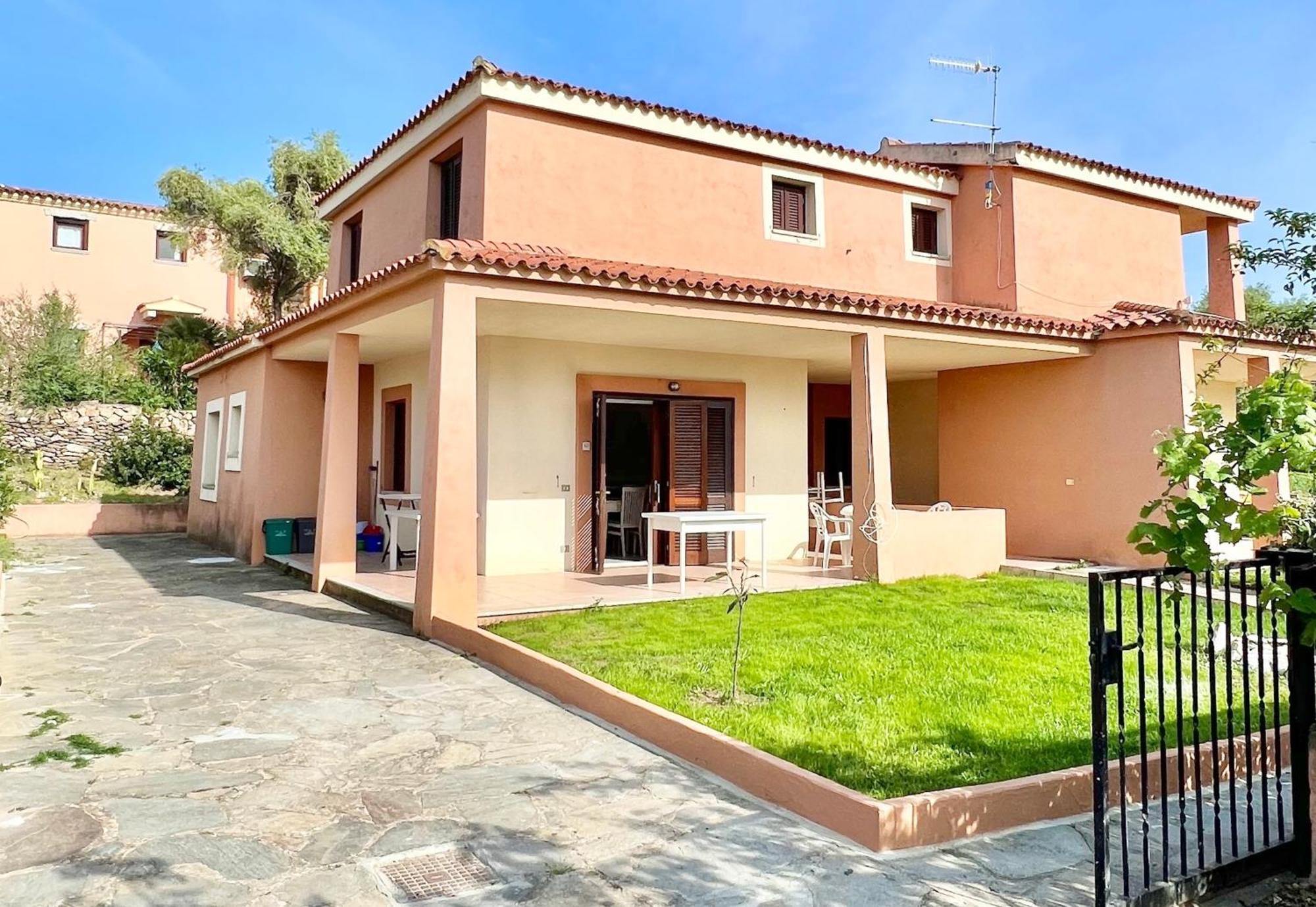 Iss Travel, Gli Asfodeli - Large Apartments With Private Terrace San Teodoro  Exterior foto