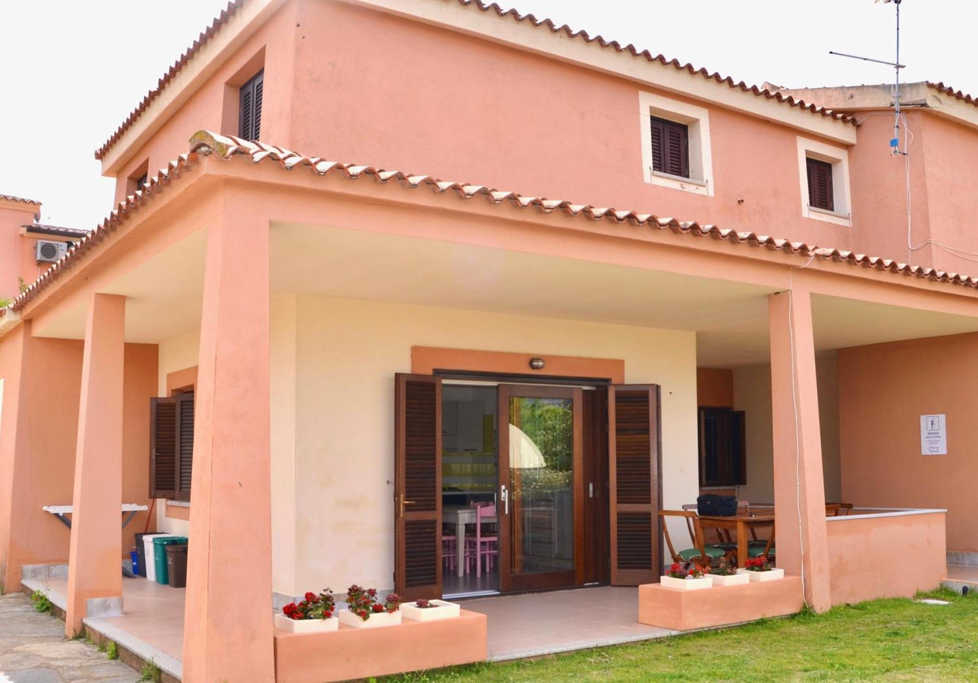 Iss Travel, Gli Asfodeli - Large Apartments With Private Terrace San Teodoro  Exterior foto